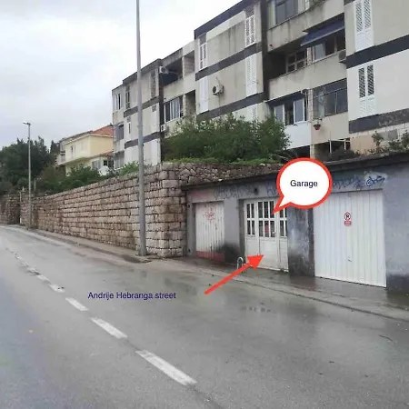 Marghareta 2 Location アパート